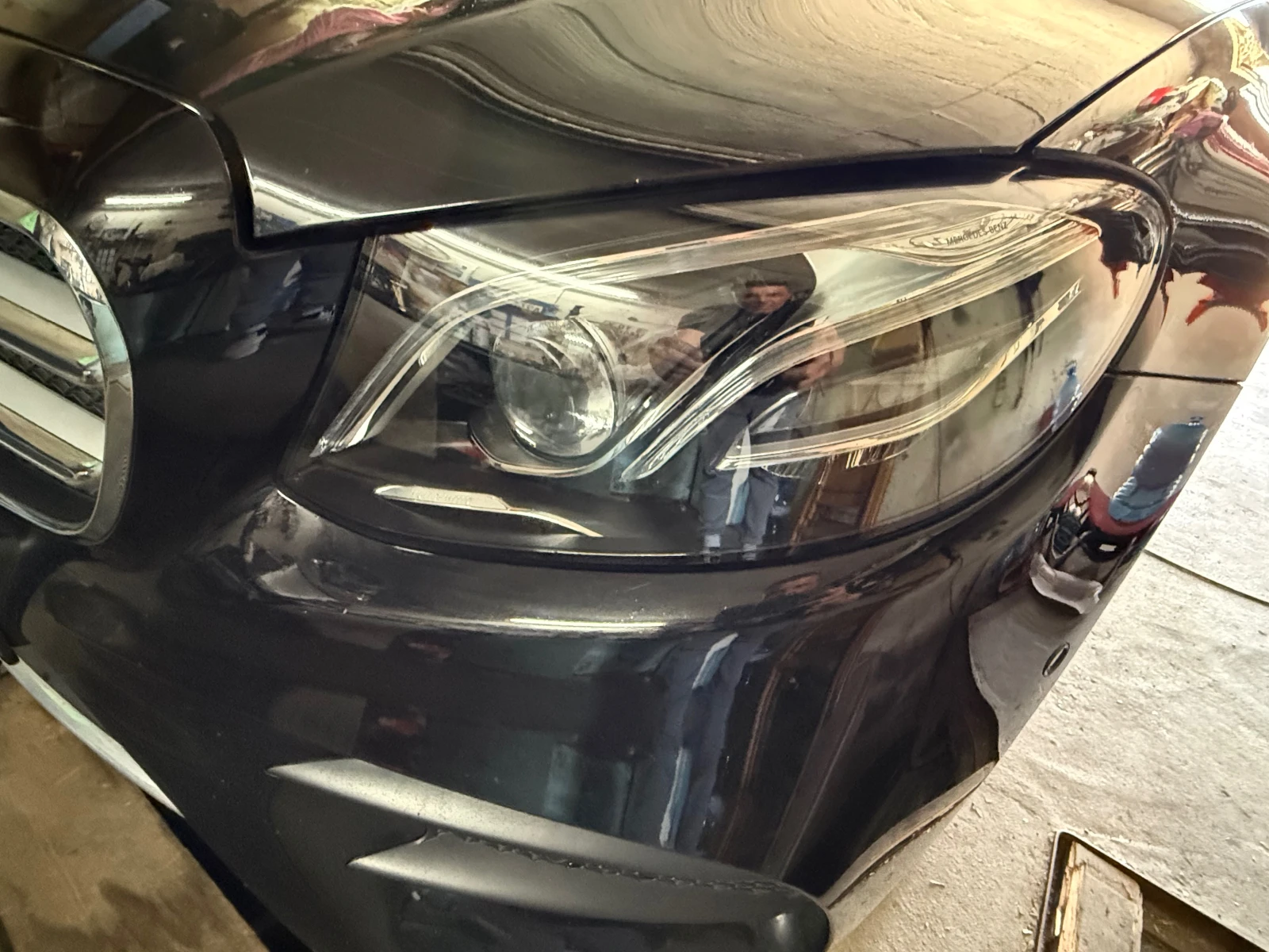 Mercedes-Benz E 220 2.2 AMG-premium FULL, снимка 13 - Автомобили и джипове - 54034681