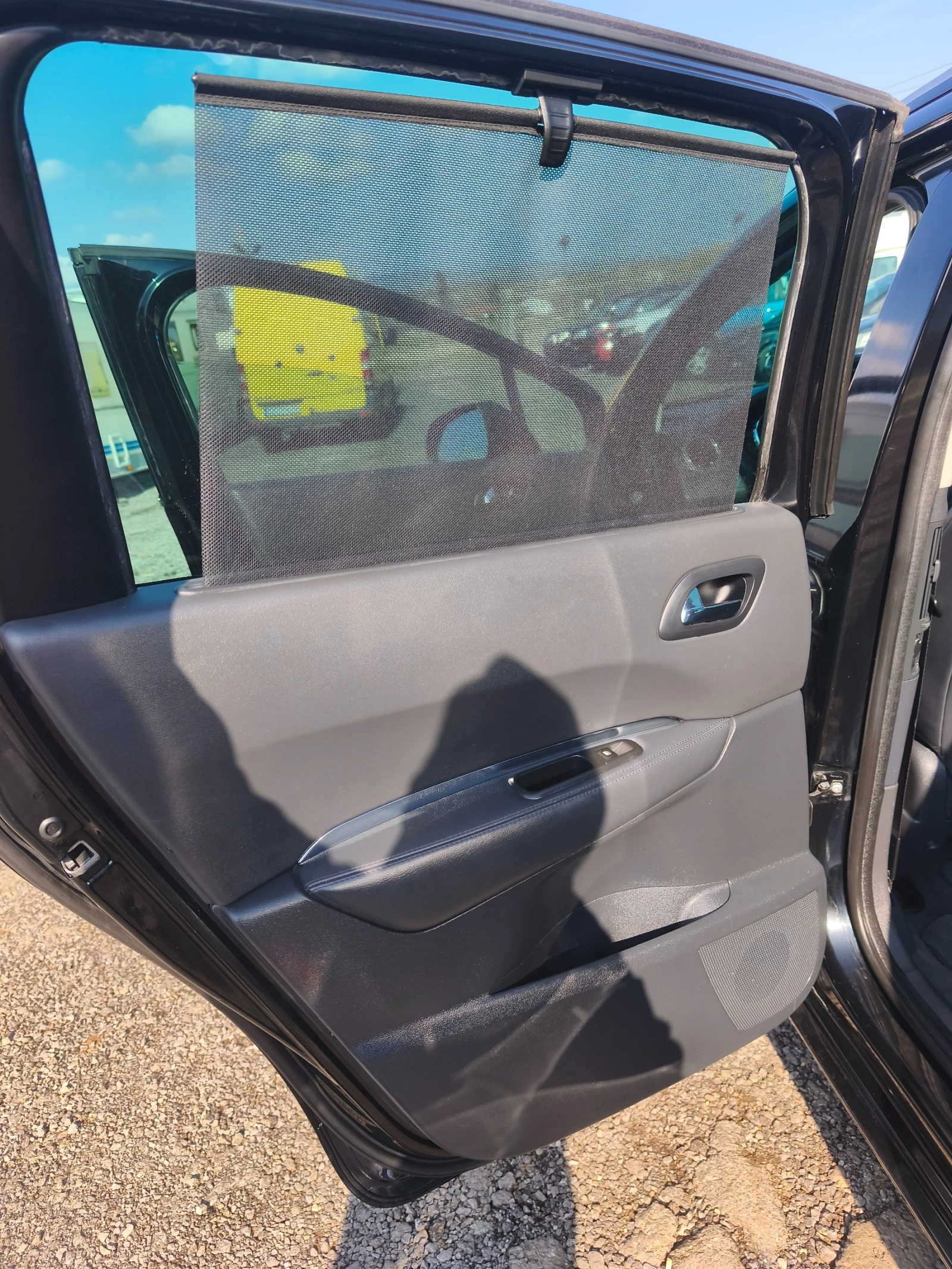 Peugeot 5008 2.0HDI navi Head up, снимка 7 - Автомобили и джипове - 53979998