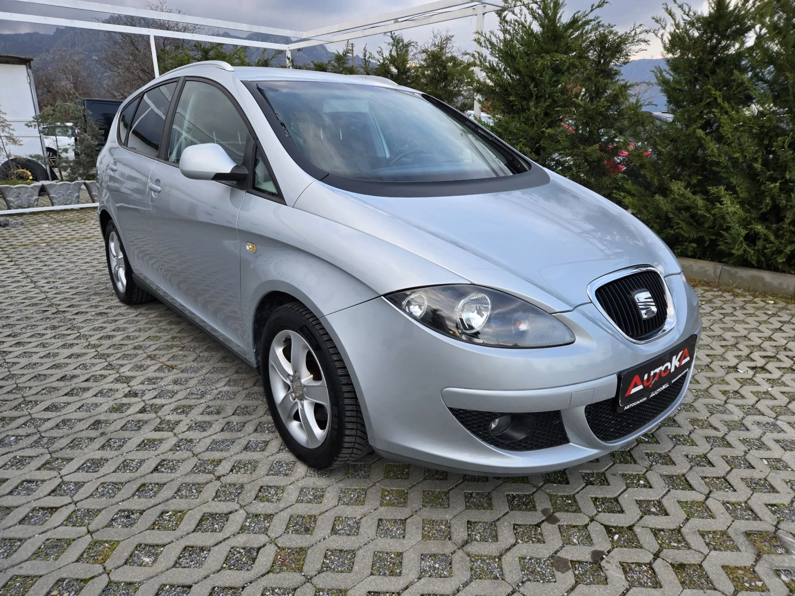 Seat Altea XL= 1.6i-102кс= ГАЗ= КЛИМАТРОНИК= АВТОПИЛОТ, снимка 2 - Автомобили и джипове - 54044113