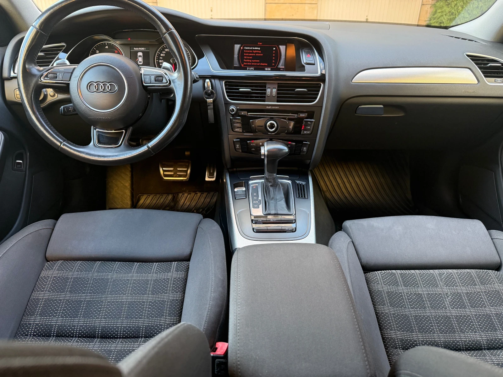 Audi A4 АВТОМАТИК, снимка 15 - Автомобили и джипове - 54283230