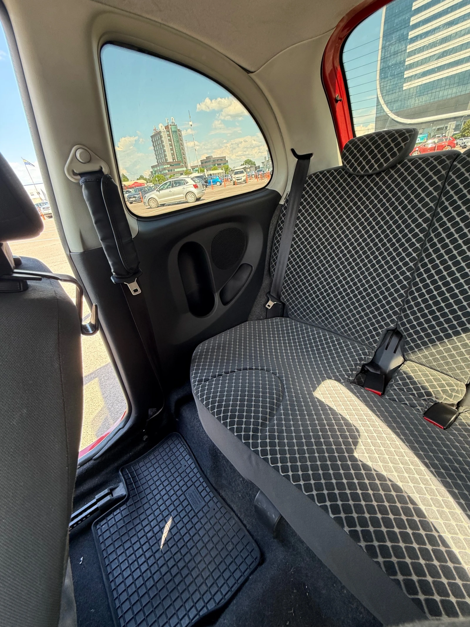 Nissan Micra 1.2, снимка 10 - Автомобили и джипове - 54701229