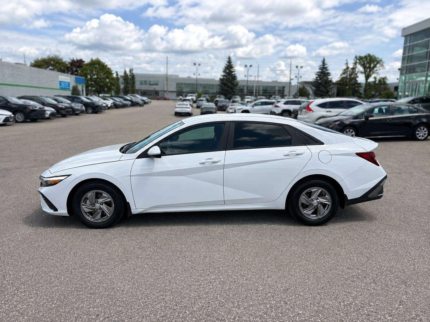 Hyundai Elantra | CarPlay, ������, ���� �� �� | Mobile.bg � ����������� 2