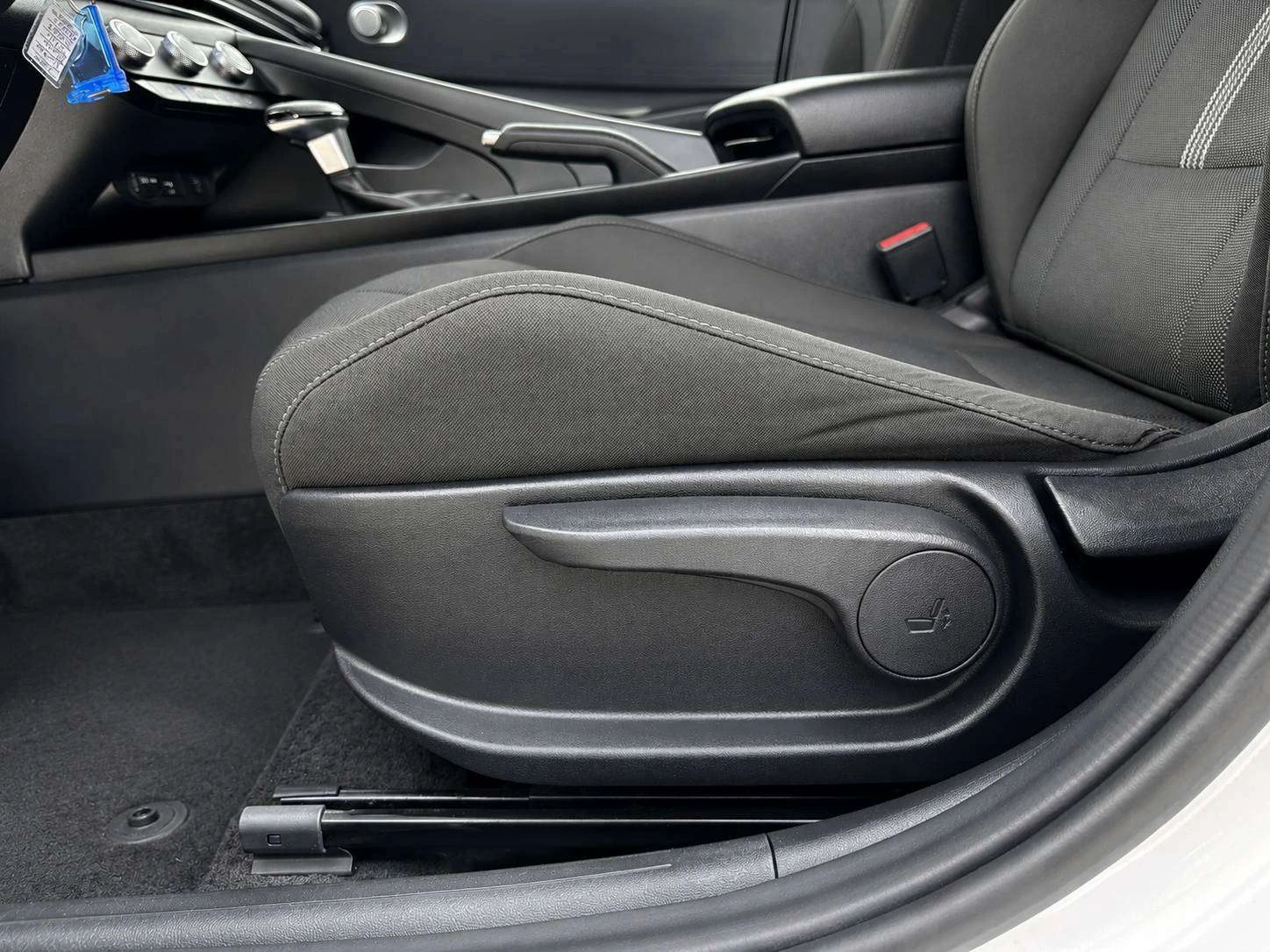 Hyundai Elantra | CarPlay, ������, ���� �� �� | Mobile.bg � ����������� 8