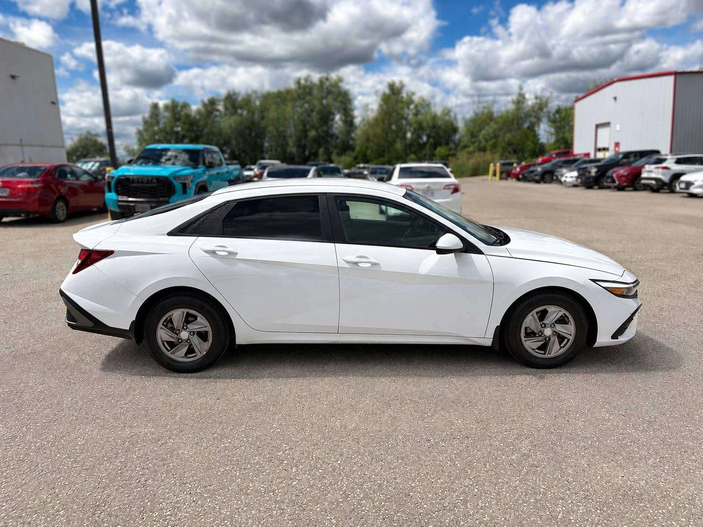 Hyundai Elantra | CarPlay, ������, ���� �� �� | Mobile.bg � ����������� 3