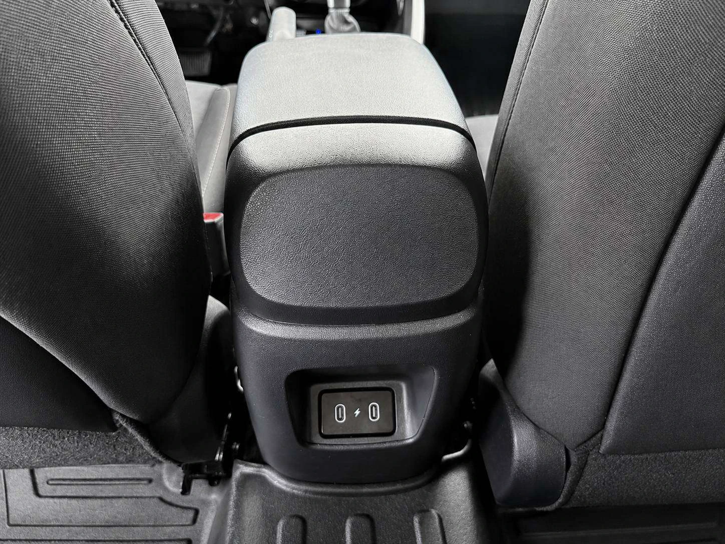 Hyundai Elantra | CarPlay, ������, ���� �� �� | Mobile.bg � ����������� 10