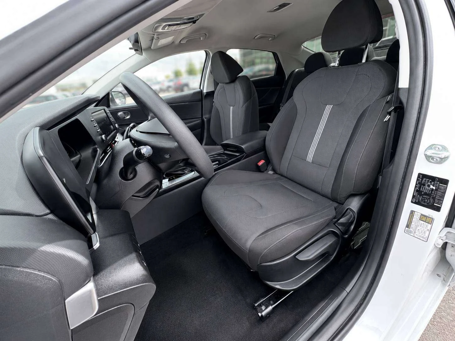 Hyundai Elantra | CarPlay, ������, ���� �� �� | Mobile.bg � ����������� 7