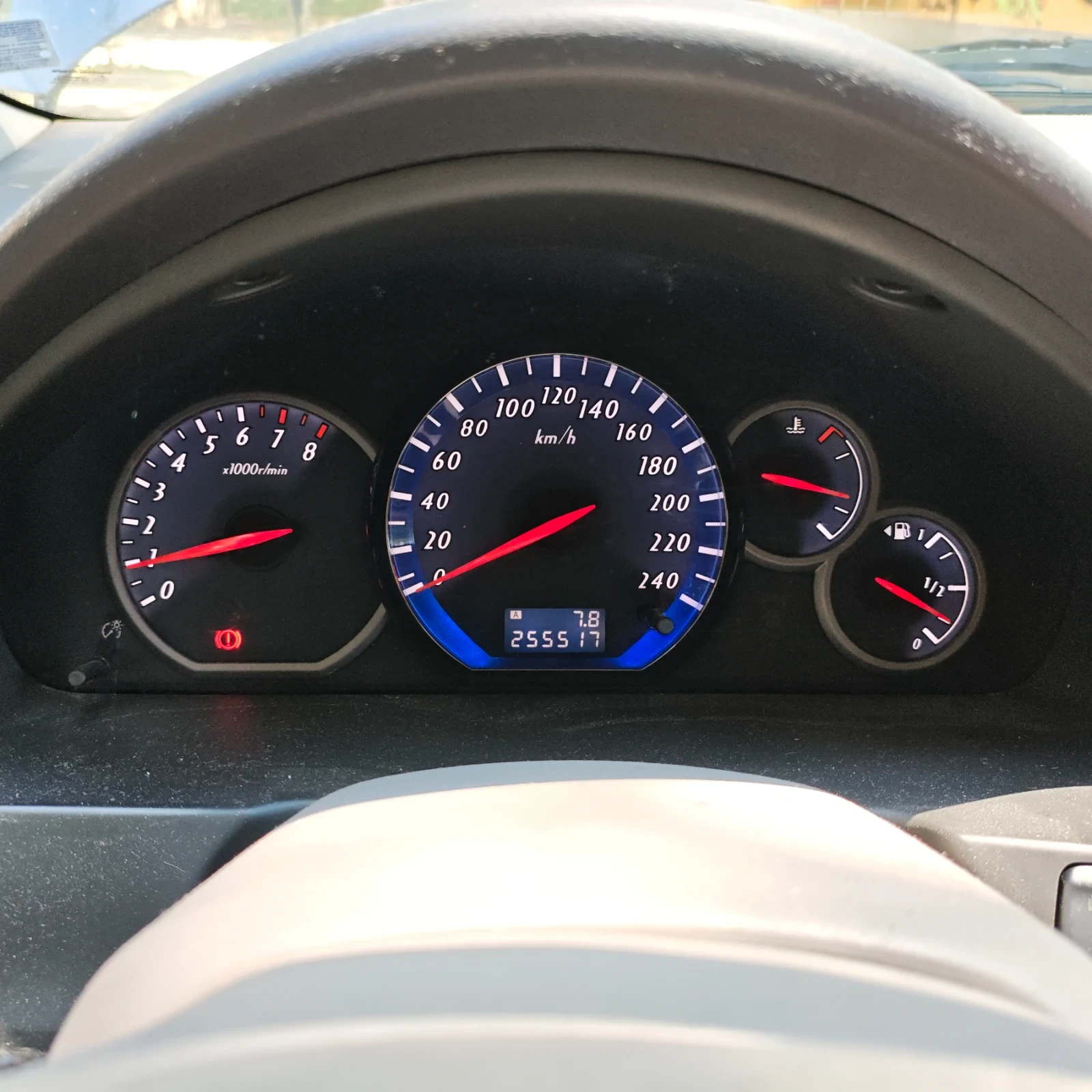 Mitsubishi Grandis 2.4 бензин , снимка 15 - Автомобили и джипове - 55422664