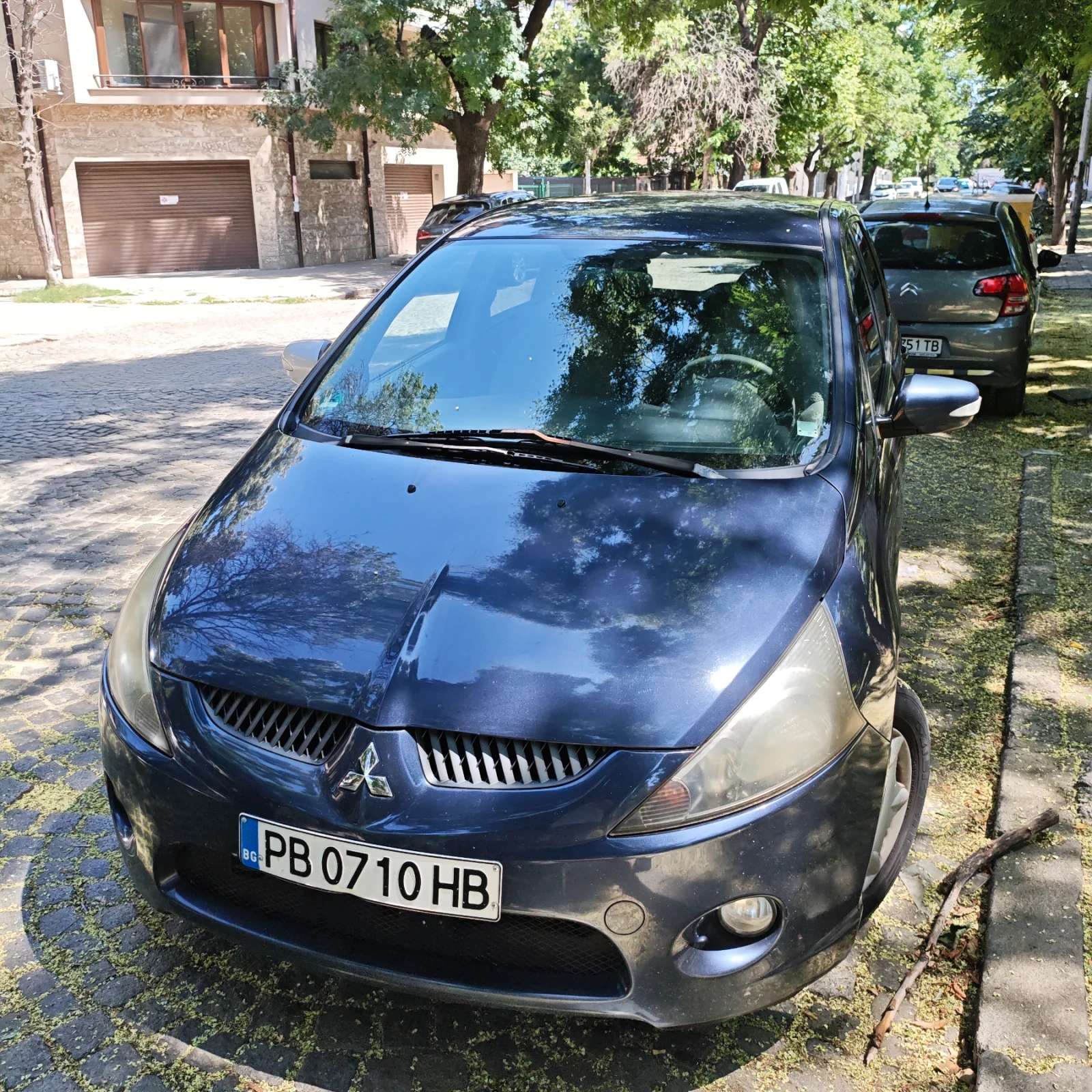 Mitsubishi Grandis 2.4 бензин , снимка 14 - Автомобили и джипове - 55422664