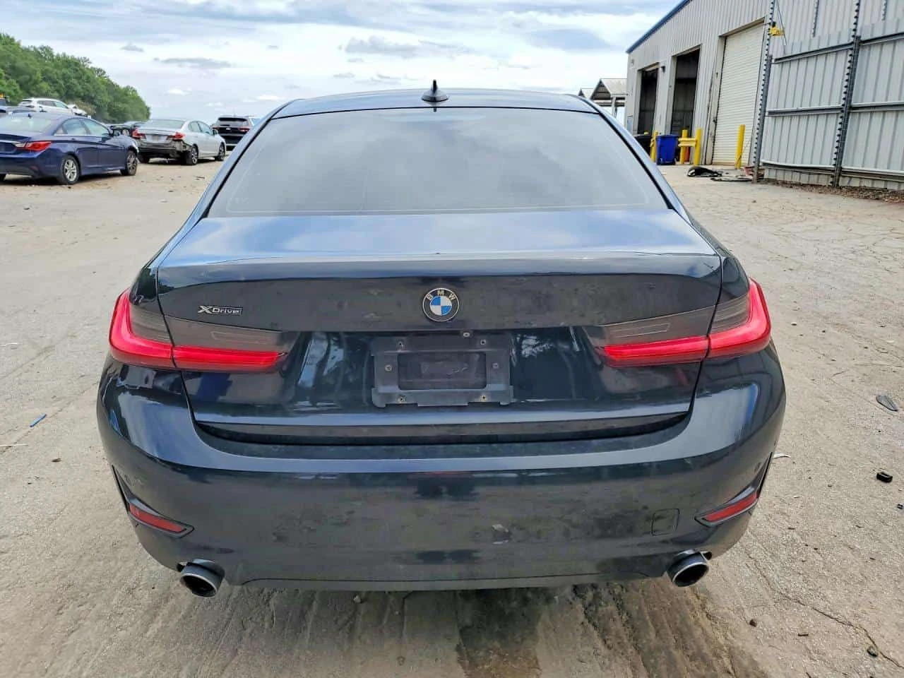 BMW 330 xDrive | CARFAX | АВТОКРЕДИТ БЕЗ ПЪРВОНАЧАЛНА , снимка 6 - Автомобили и джипове - 55544021