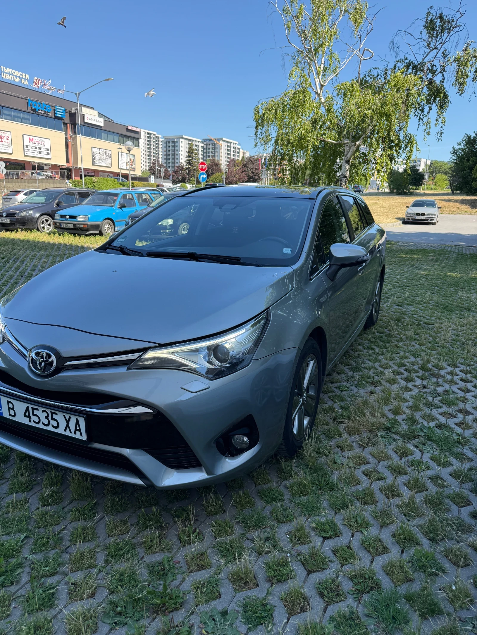 Toyota Avensis 1.8 147 кс., снимка 3 - Автомобили и джипове - 55779050
