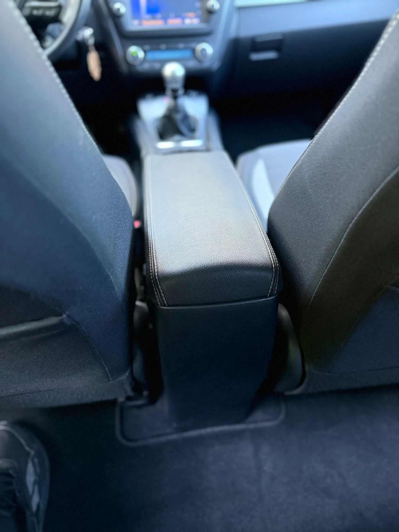 Toyota Avensis 1.8 147 кс., снимка 14 - Автомобили и джипове - 55779050