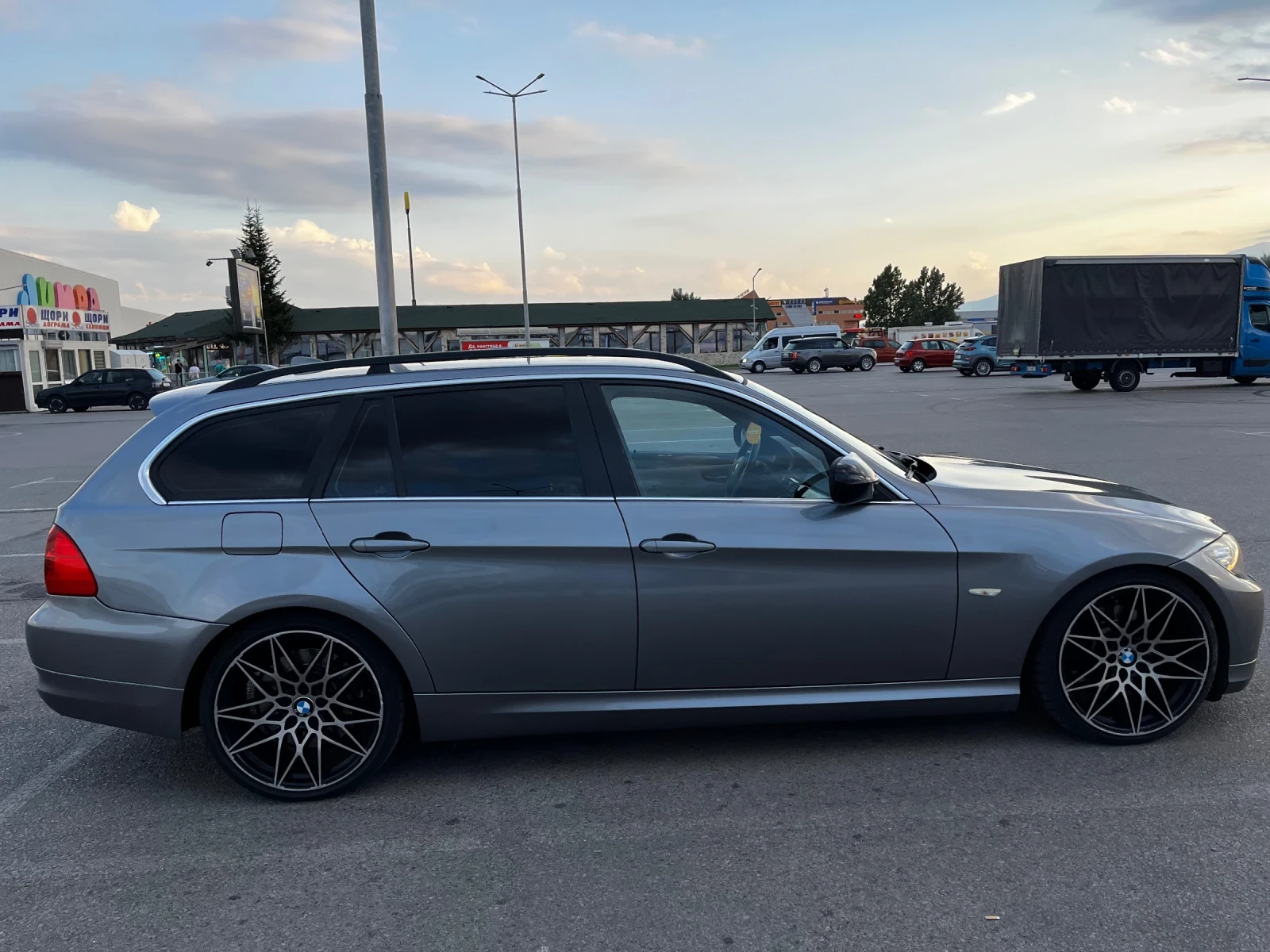 BMW 330 330xi, снимка 7 - Автомобили и джипове - 55846837