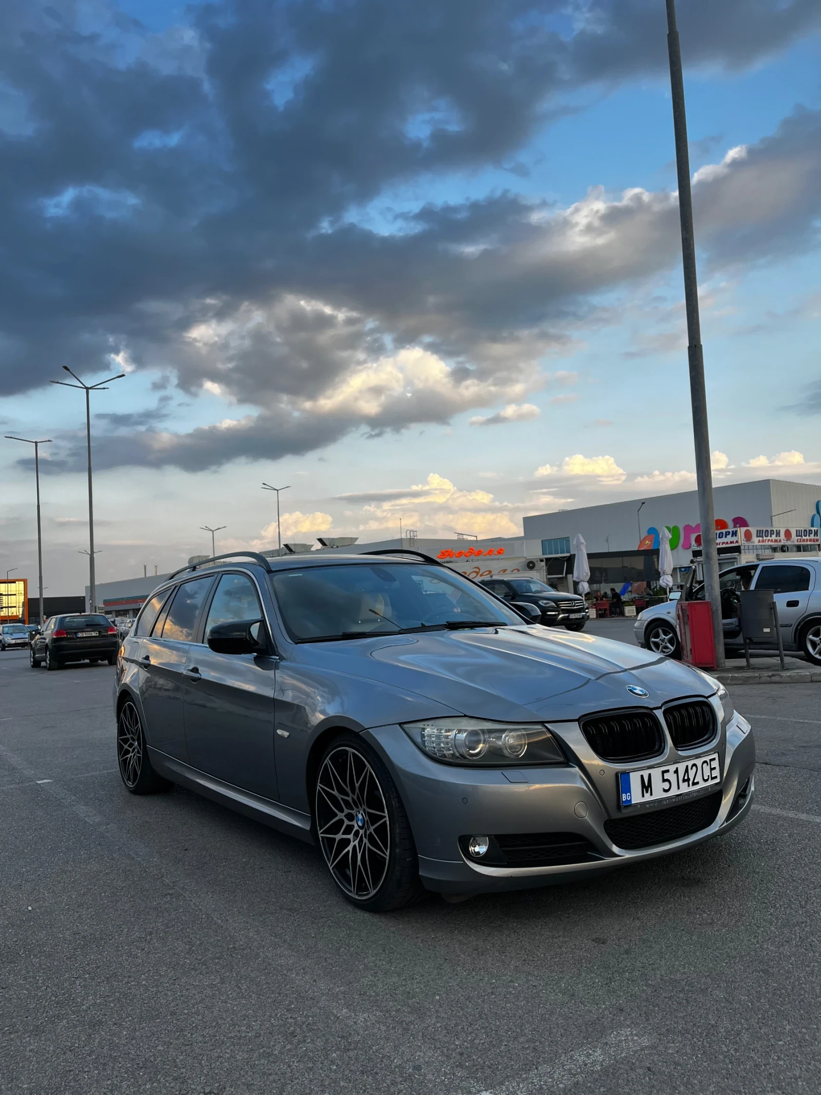 BMW 330 330xi, снимка 16 - Автомобили и джипове - 55846837