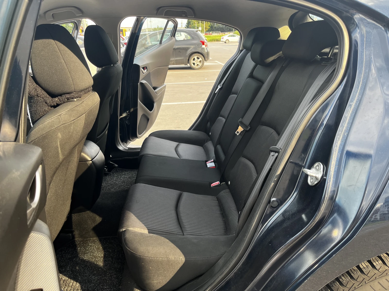 Mazda 3 2.2D, снимка 12 - Автомобили и джипове - 55906046