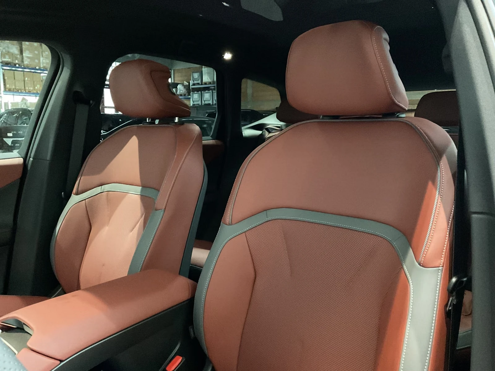 BMW iX3 50/xDrive/PANO/HUD/ICONIC GLOW/H&K/, снимка 7 - Автомобили и джипове - 56329021