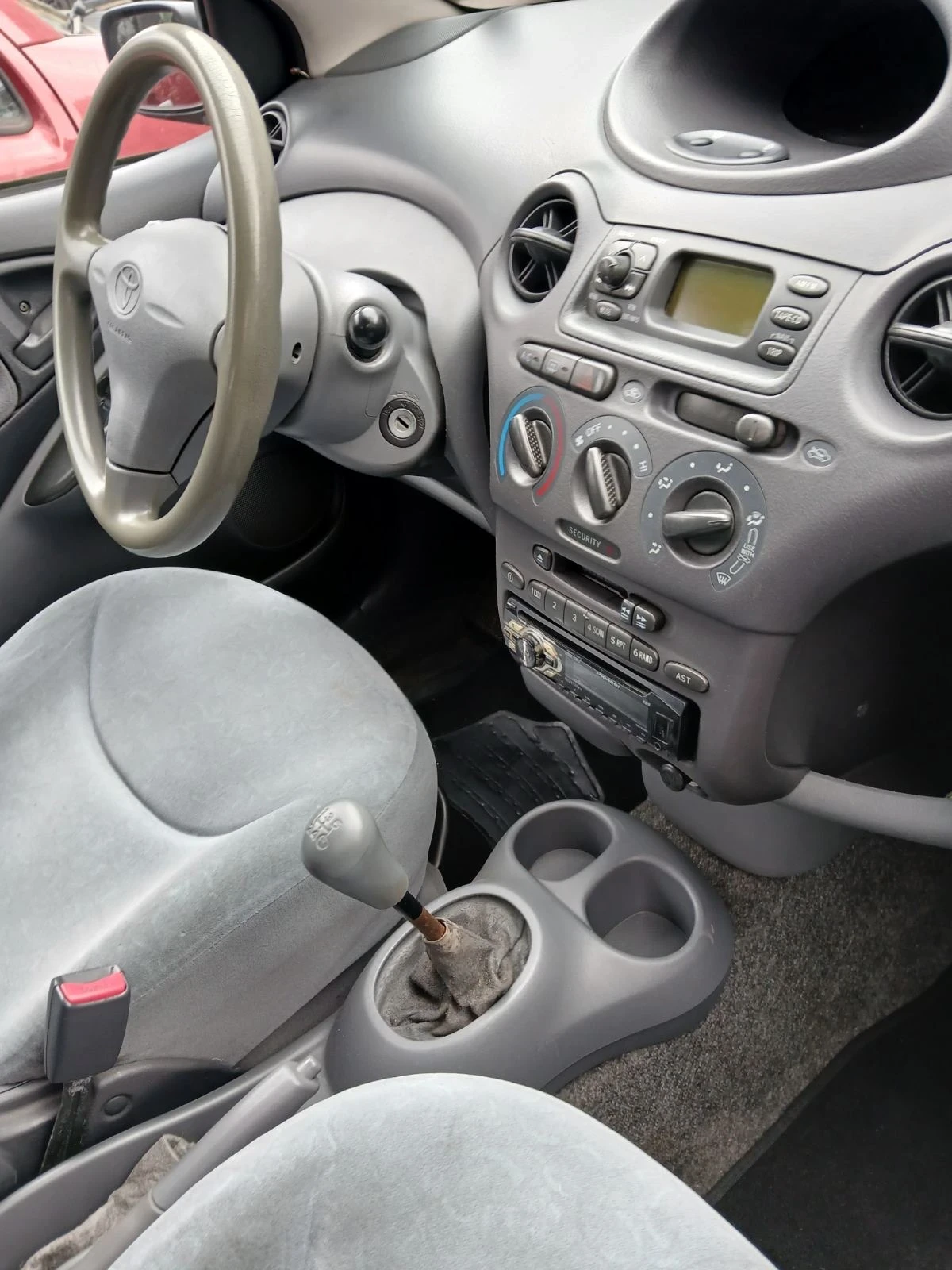 Toyota Yaris, снимка 3 - Автомобили и джипове - 56680073