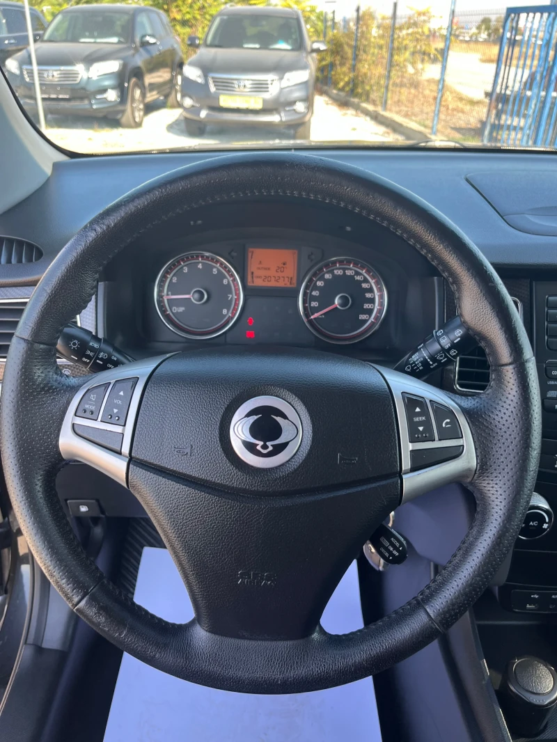 SsangYong Korando 2.0 GPL, снимка 9 - Автомобили и джипове - 47383883