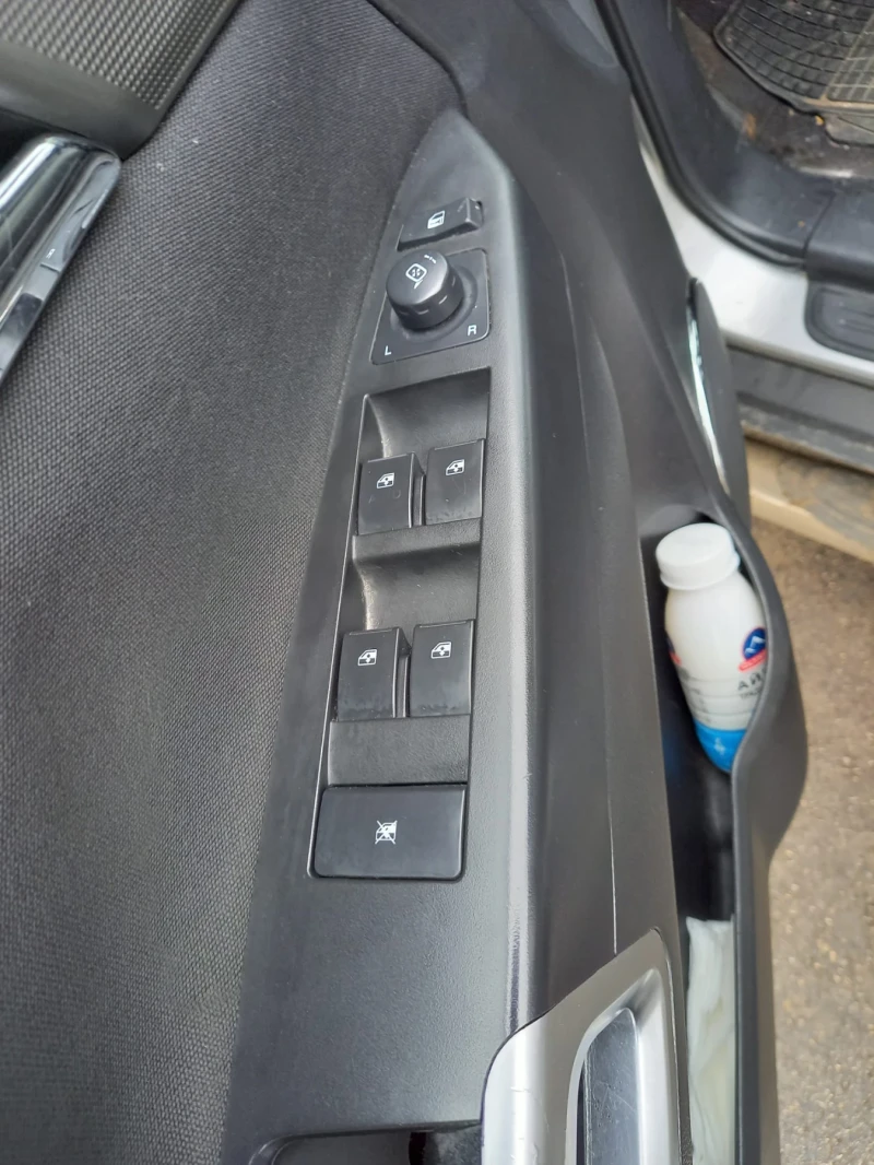 Opel Antara 2.4 бензин/газ, снимка 7 - Автомобили и джипове - 52445712