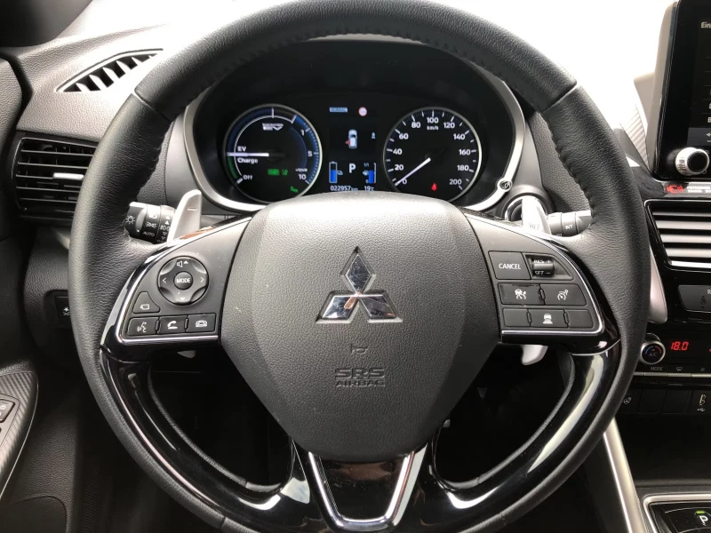 Mitsubishi Eclipse Cross 2.4PHEV/188HP/4X4/SELECT-BLACK/360/NAVI/ACC/876v, снимка 10 - Автомобили и джипове - 53242126