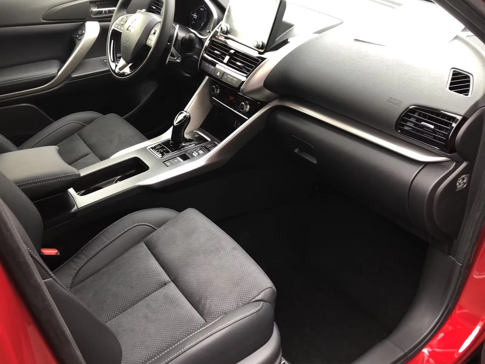 Mitsubishi Eclipse Cross 2.4PHEV/188HP/4X4/SELECT-BLACK/360/NAVI/ACC/876v | Mobile.bg � ����������� 13