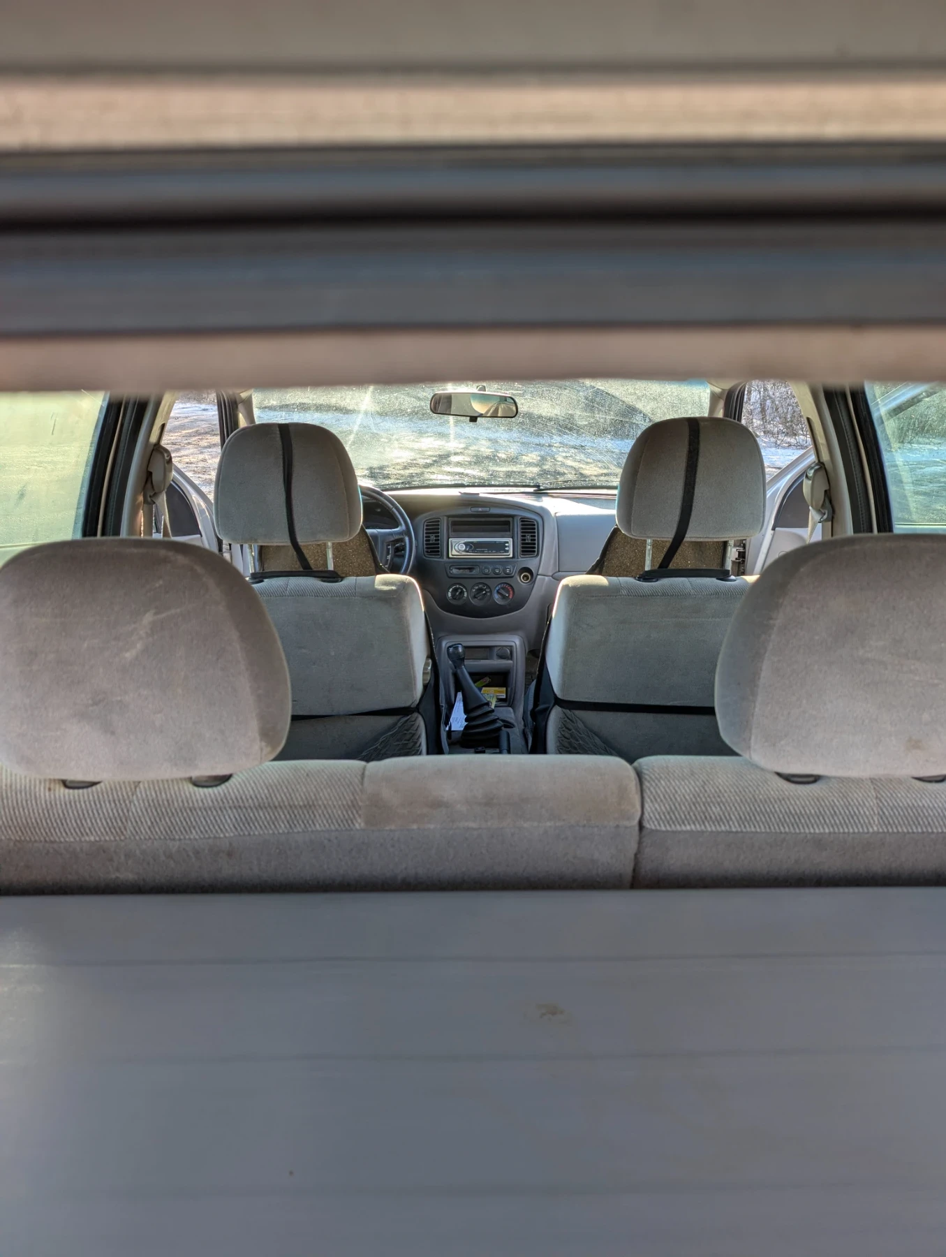 Mazda Tribute 2.0i 4x4, снимка 7 - Автомобили и джипове - 54070189