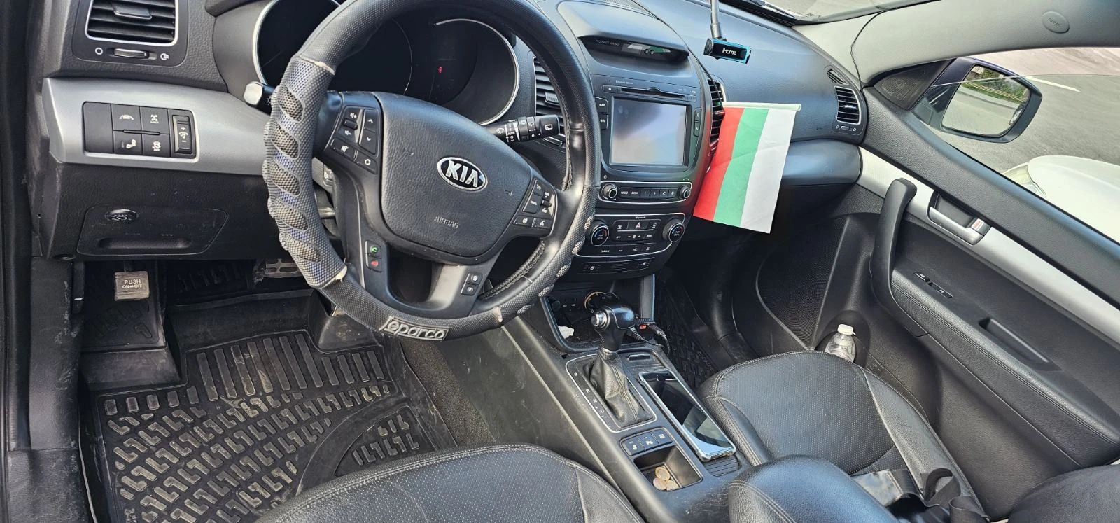 Kia Sorento, снимка 7 - Автомобили и джипове - 54229378
