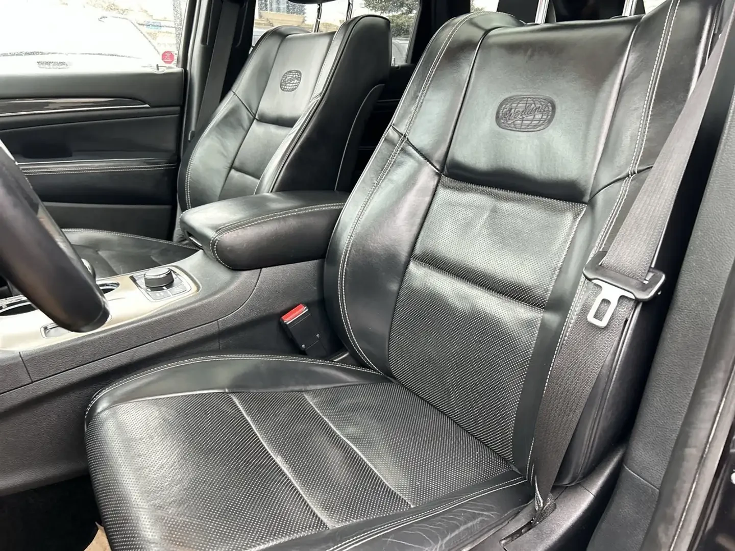 Jeep Grand cherokee Overland HEATED & VENTED SEATS | PANO ROOF | Mobile.bg � ����������� 11