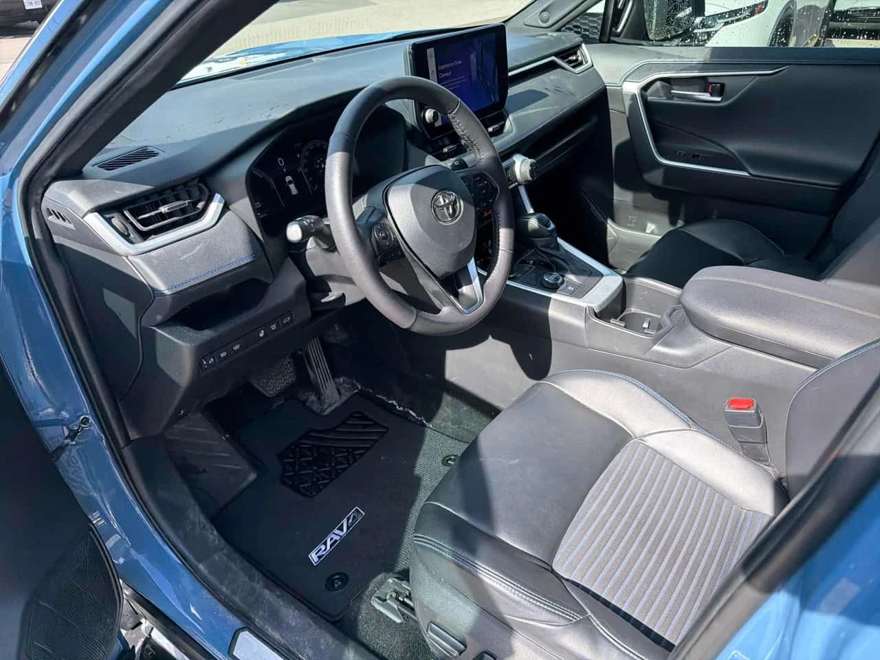 Toyota Rav4 Hybrid XSE  CARFAX | Mobile.bg � ����������� 16