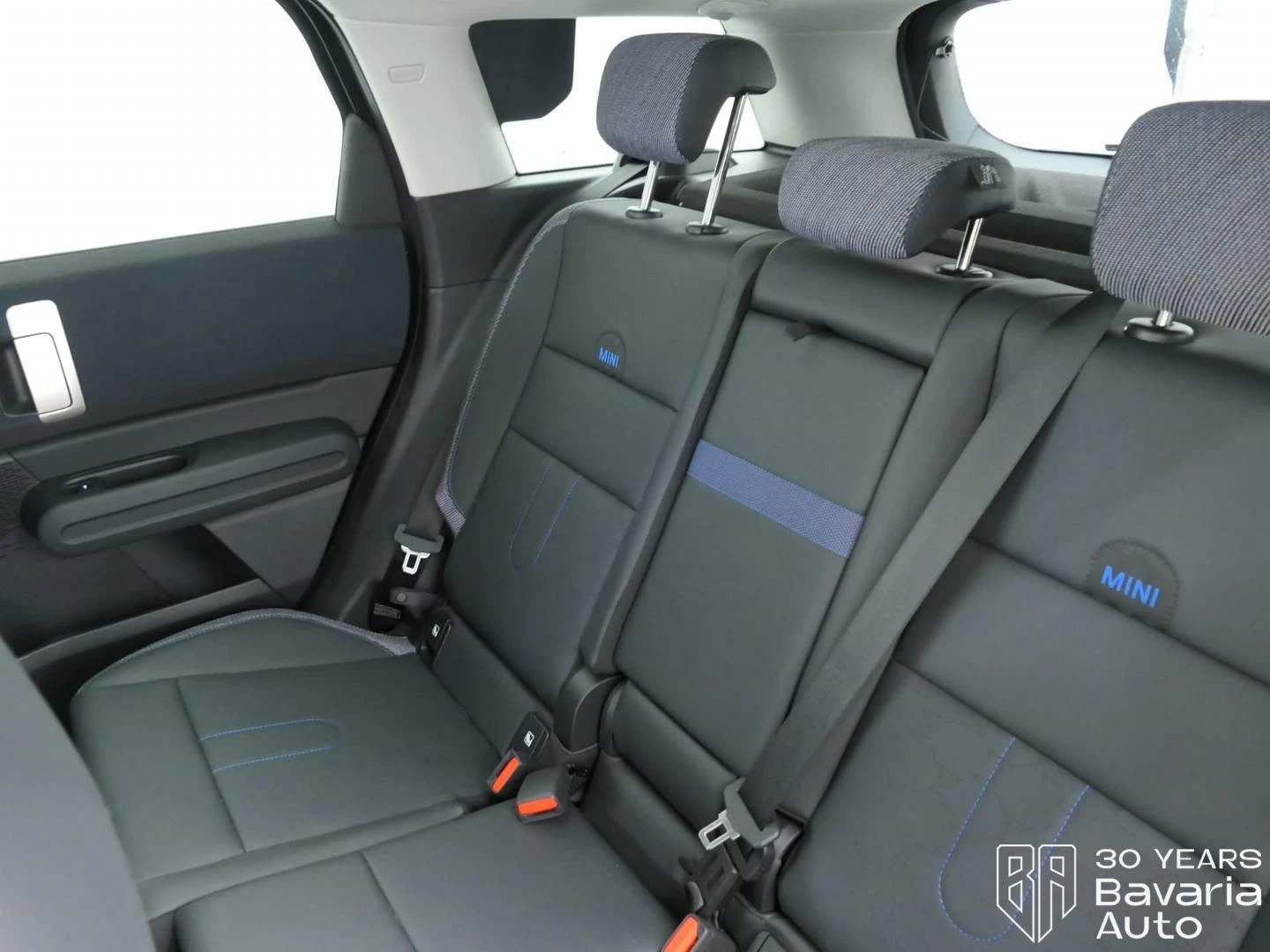 Mini Countryman C 1, 5 Steptronic Classic Trim, снимка 8 - Автомобили и джипове - 55018774
