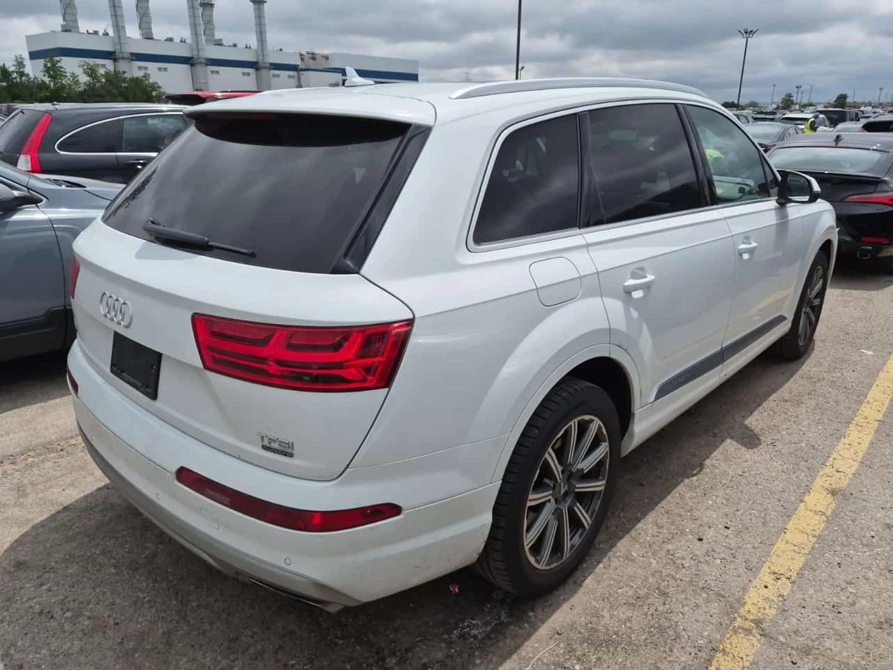 Audi Q7 * TECHNIK * CARFAX * Matrix * , снимка 3 - Автомобили и джипове - 55084434