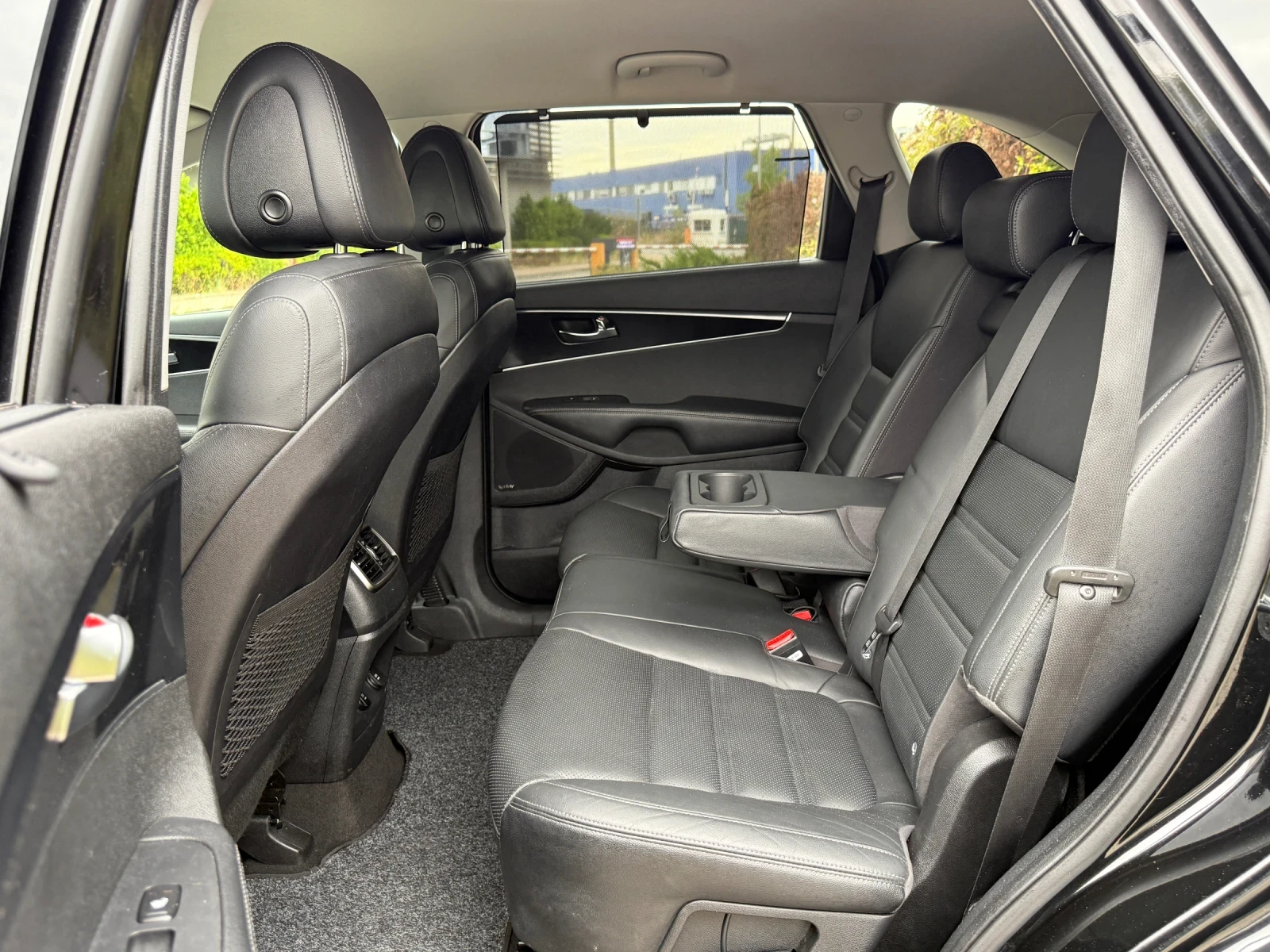 Kia Sorento 2.2 CRDI AWD PLATINUM EDITION ВСИЧКИ ЕКСТРИ, снимка 11 - Автомобили и джипове - 56233594