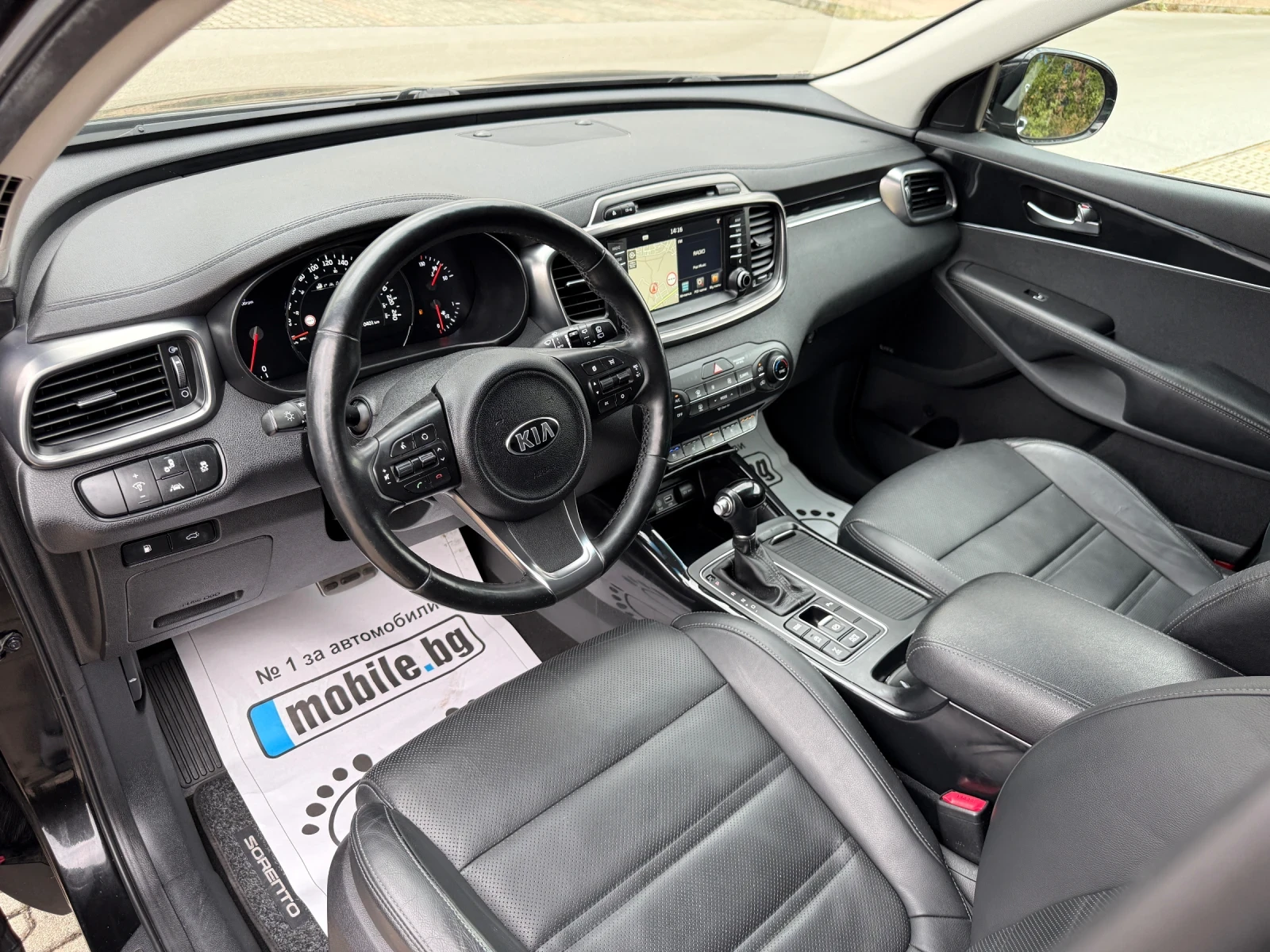 Kia Sorento 2.2 CRDI AWD PLATINUM EDITION ВСИЧКИ ЕКСТРИ, снимка 7 - Автомобили и джипове - 56233594