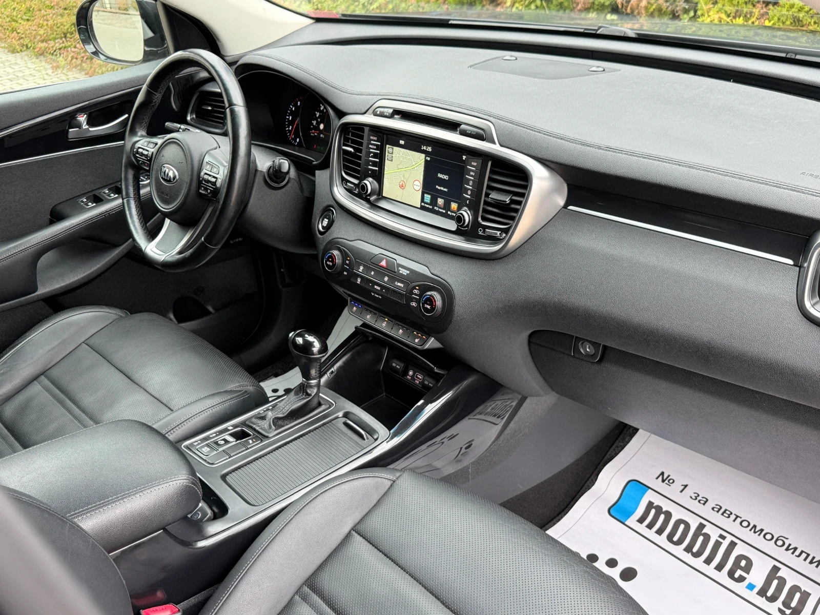Kia Sorento 2.2 CRDI AWD PLATINUM EDITION ВСИЧКИ ЕКСТРИ, снимка 9 - Автомобили и джипове - 56233594