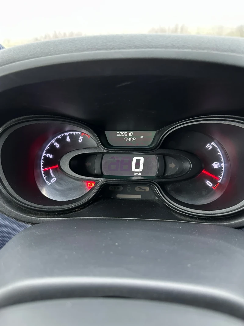 Opel Vivaro 1.6 BITURBO, снимка 7 - Бусове и автобуси - 53214152