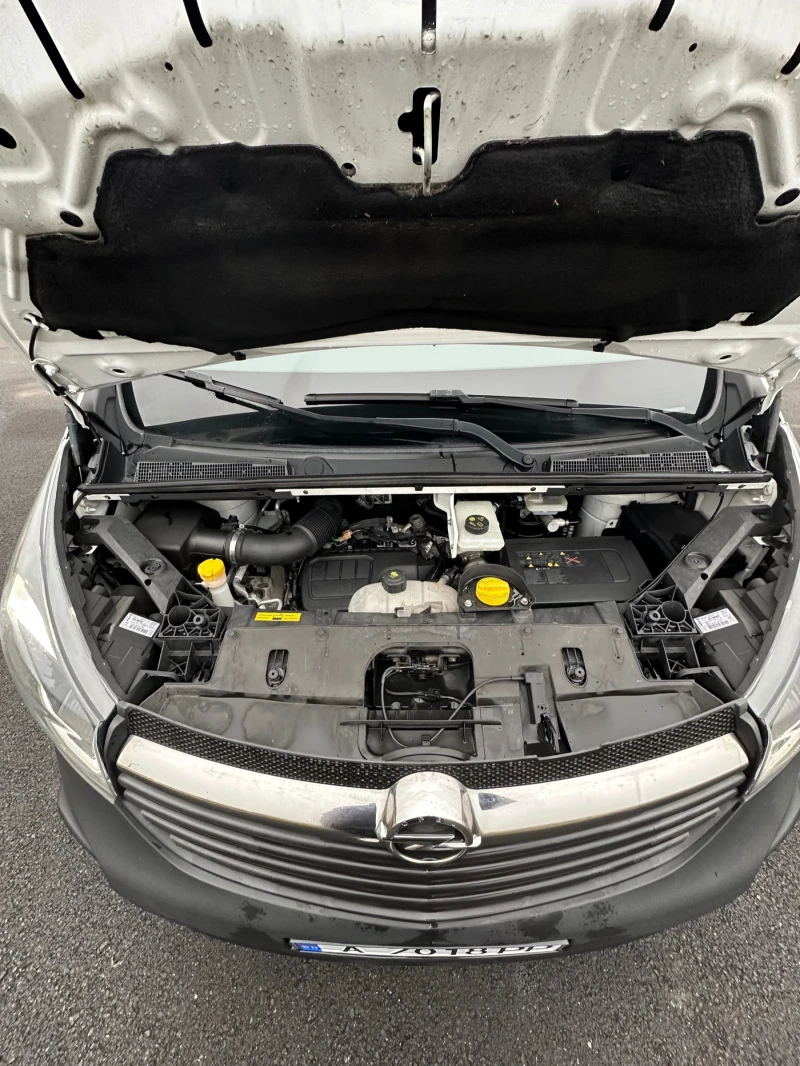 Opel Vivaro 1.6 BITURBO, снимка 12 - Бусове и автобуси - 53214152