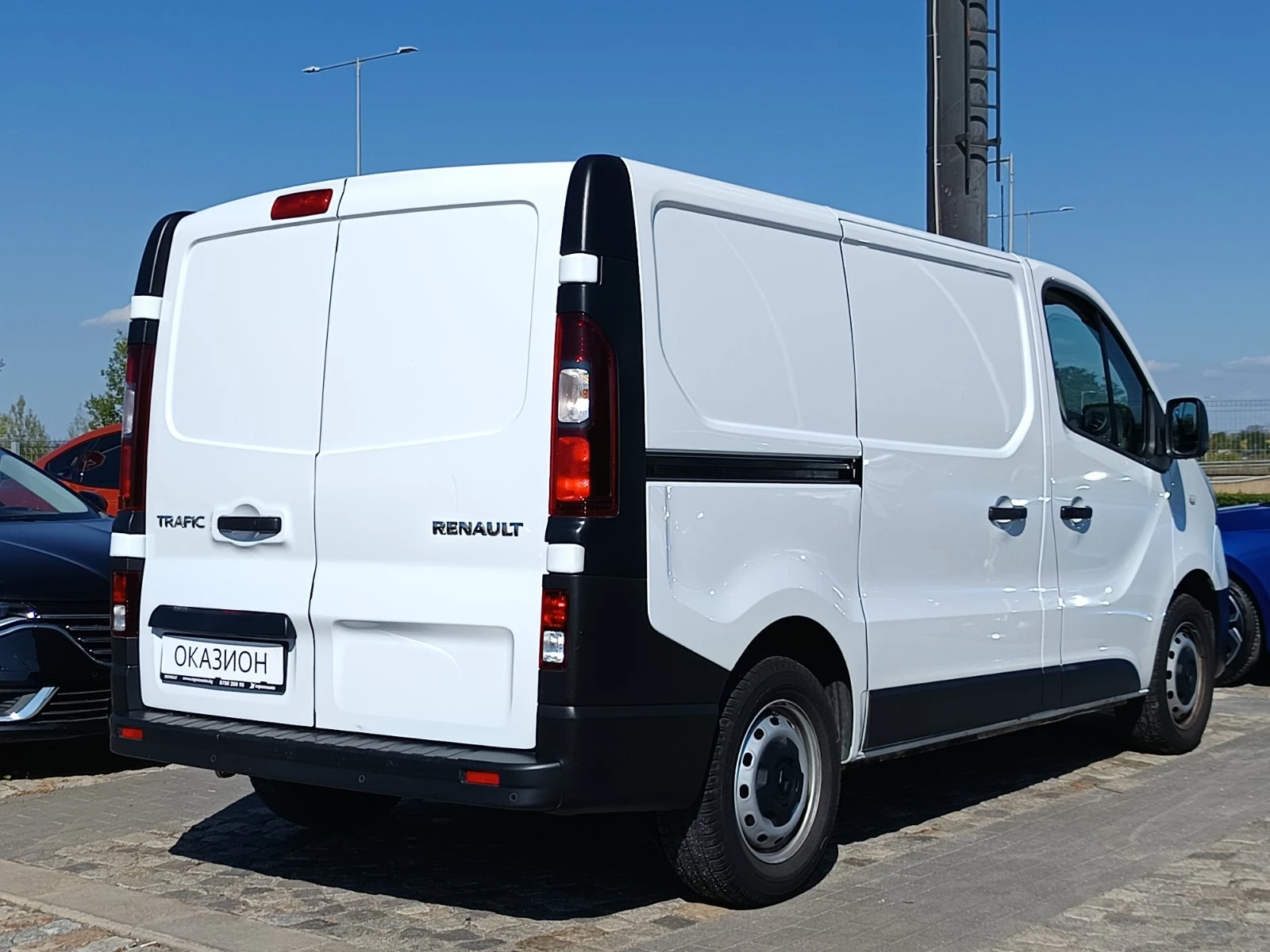 Renault Trafic 2.0dCi/120 к.с/Life - изображение 4