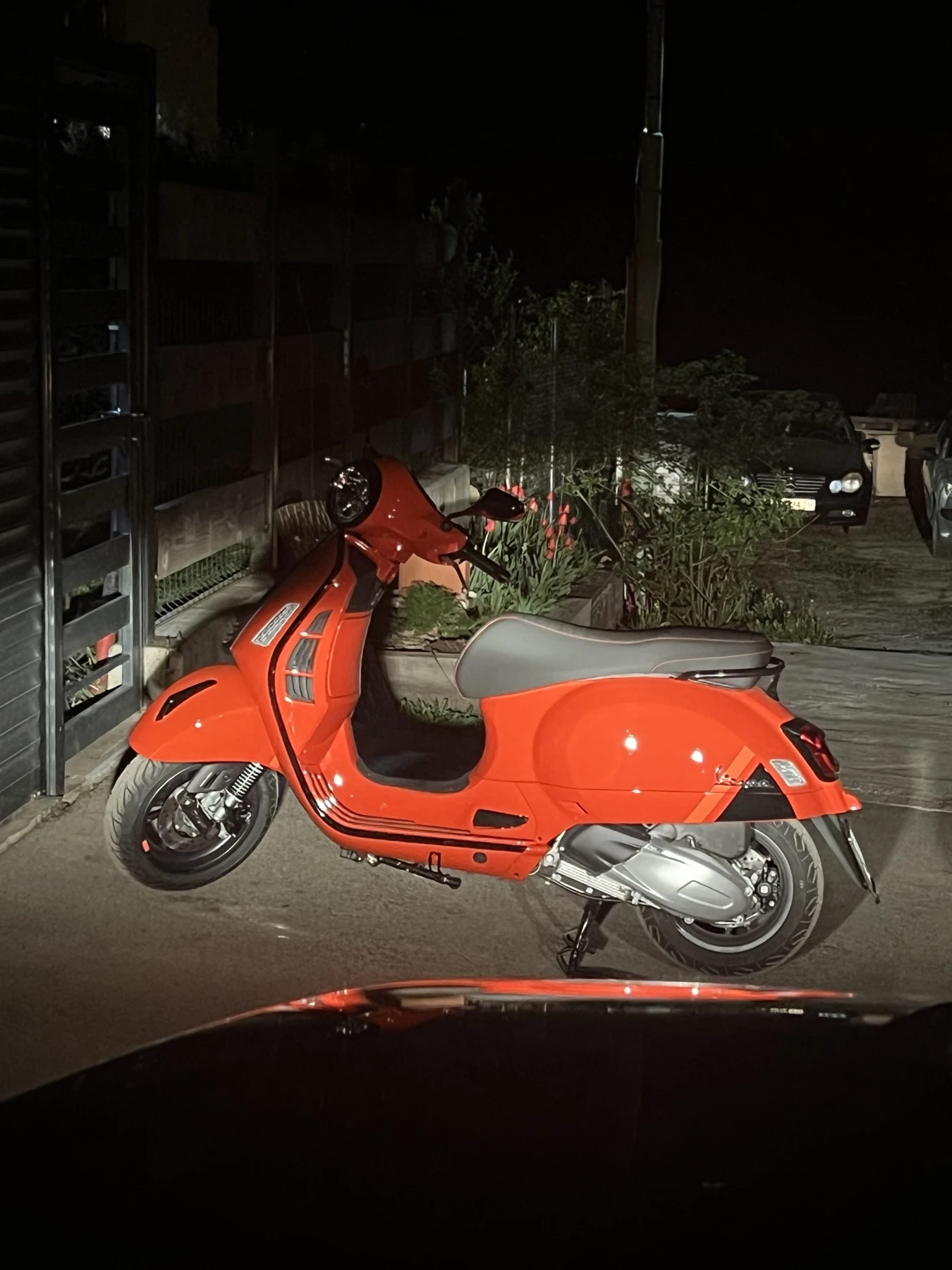 Vespa GTS 300 - изображение 2
