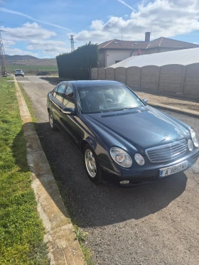 Mercedes-Benz E 220, снимка 4