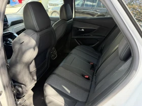 Peugeot 3008 1.6L Plug-in Hybrid 4 300 к.с. 4х4, снимка 7