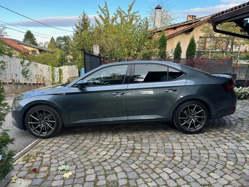 Skoda Superb 2.0TSI, снимка 8 - Автомобили и джипове - 42754893