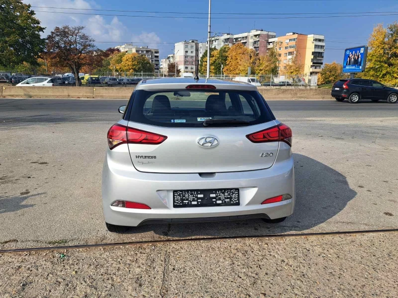 Hyundai I20 CRDI, снимка 5 - Автомобили и джипове - 47873216