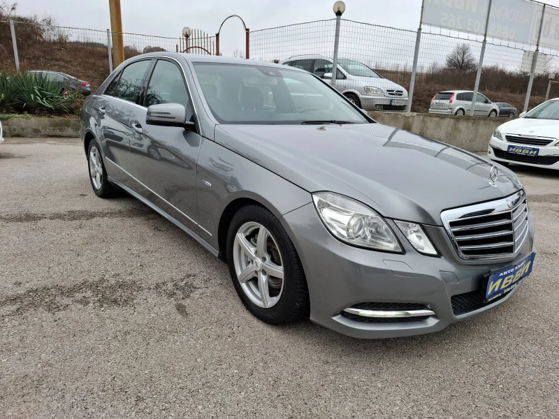 Mercedes-Benz E 220 AVANGARDE, снимка 14 - Автомобили и джипове - 47941924