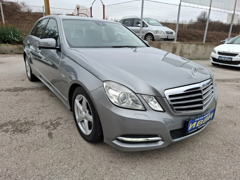 Mercedes-Benz E 220 AVANGARDE, снимка 2 - Автомобили и джипове - 47941924