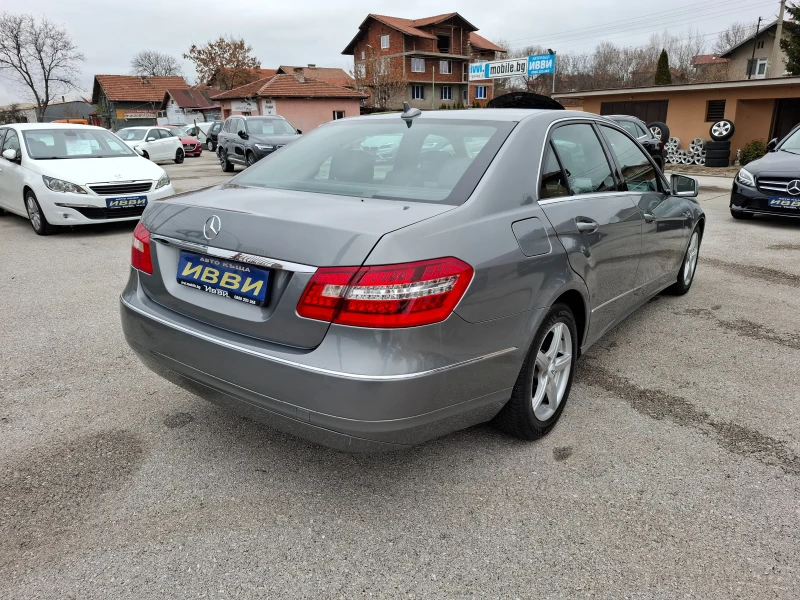 Mercedes-Benz E 220 AVANGARDE, снимка 4 - Автомобили и джипове - 47941924