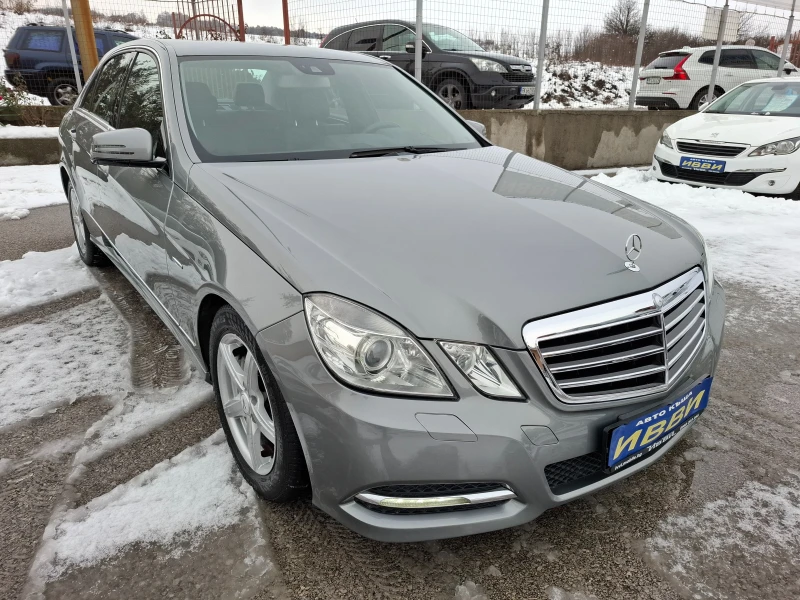 Mercedes-Benz E 220 AVANGARDE, снимка 2 - Автомобили и джипове - 47941924