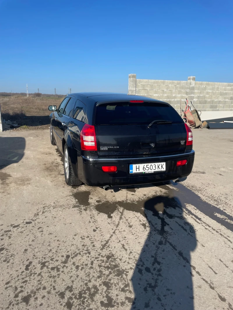 Chrysler 300c, снимка 7 - Автомобили и джипове - 48777730