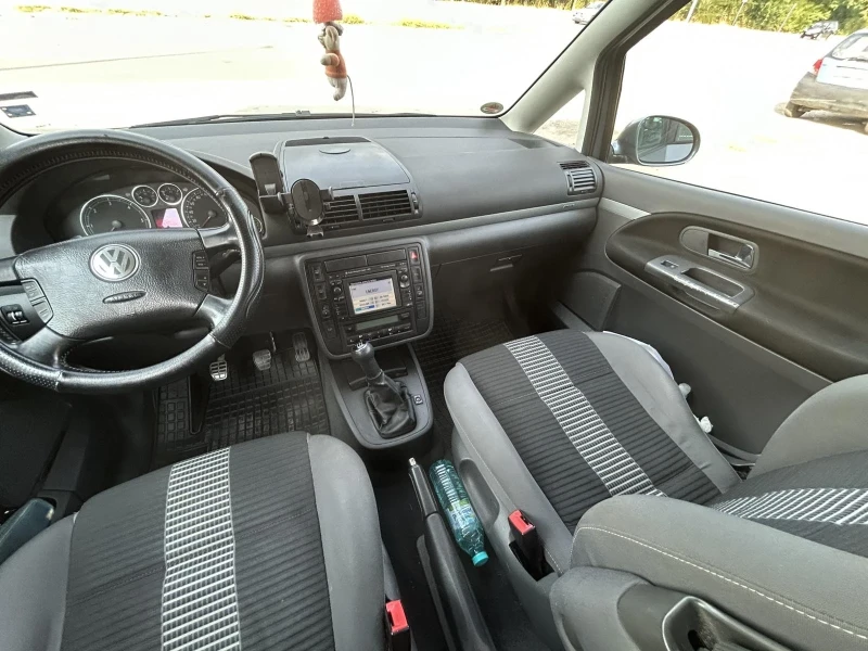 VW Sharan 2.0 Tdi , снимка 12 - Автомобили и джипове - 51300205