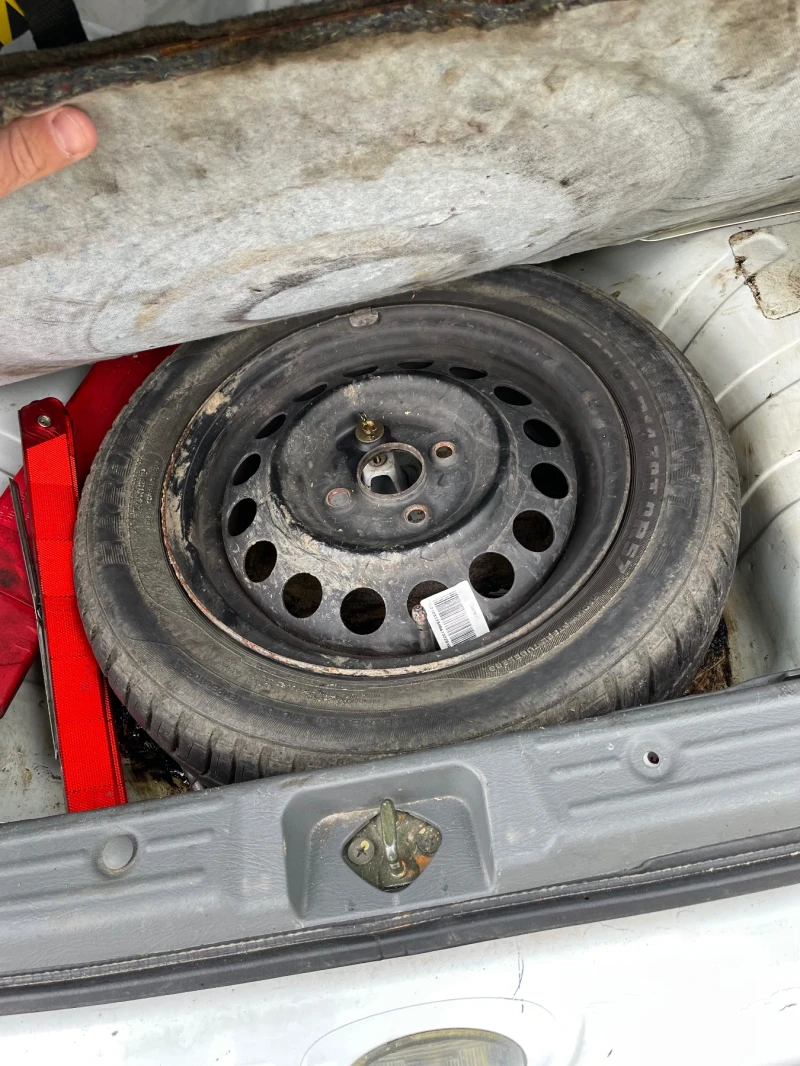 Opel Agila 100 000км // 1.0 58к.с, снимка 11 - Автомобили и джипове - 51942320