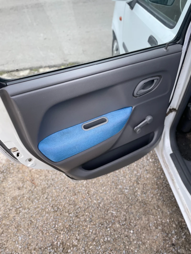 Opel Agila 100 000км // 1.0 58к.с, снимка 9 - Автомобили и джипове - 51942320