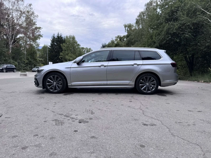VW Passat R-line, снимка 5 - Автомобили и джипове - 51950649